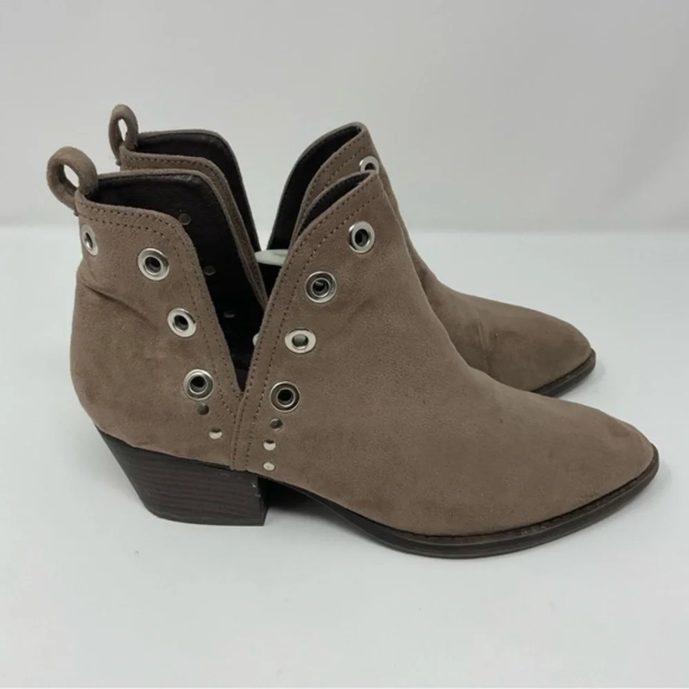 CL by Laundry Catt Bootie Boots Taupe Color Size‎ 7